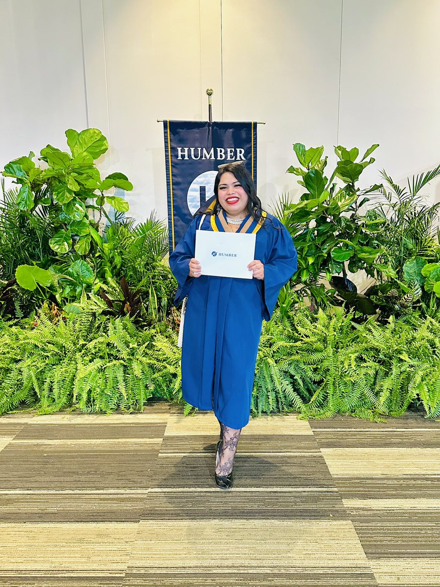 SincerelyClaud's tweet photo. Graduated ❤️❤️❤️#humbergrad https://t.co/9GHYLjjVOs