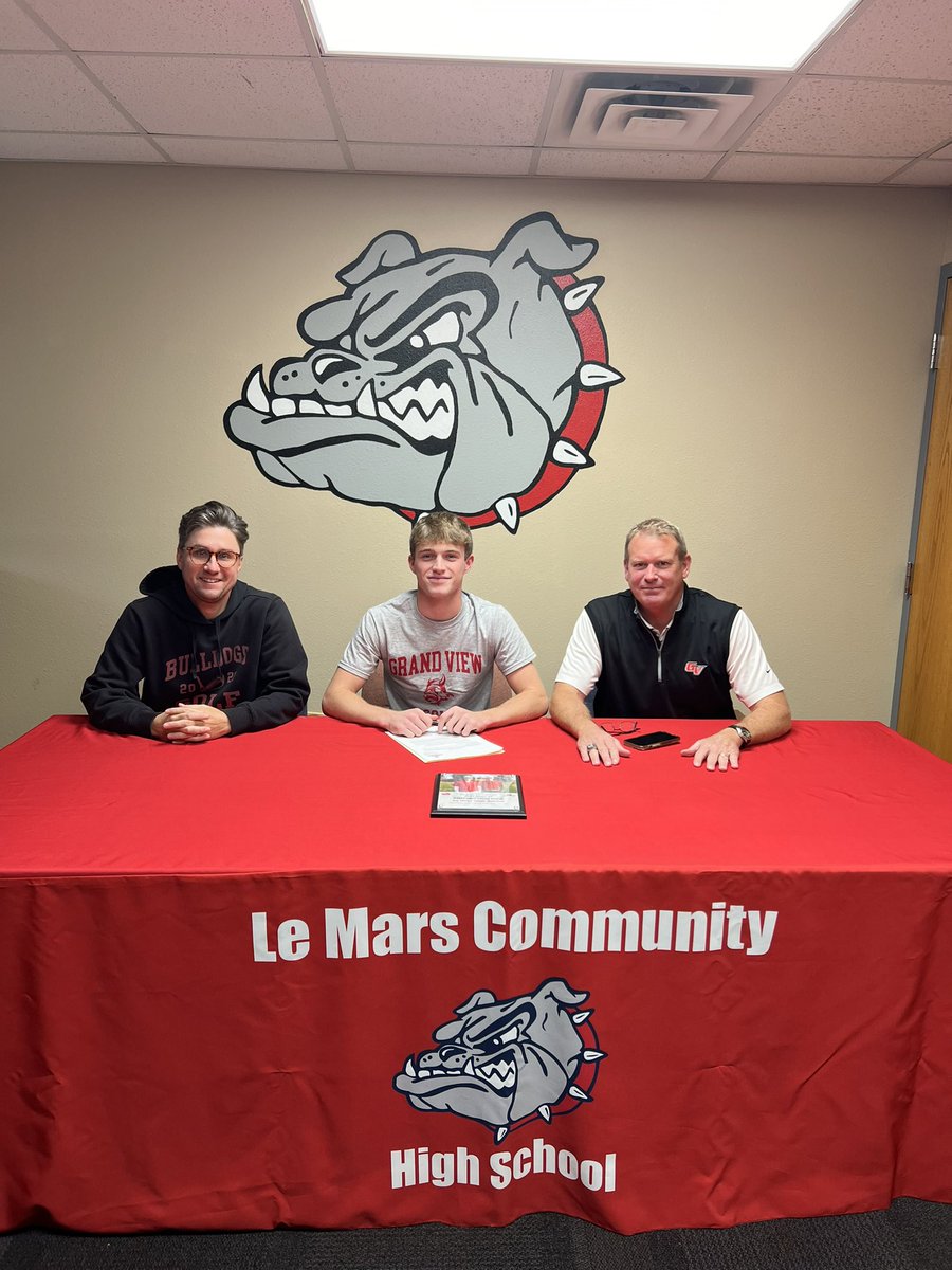 Dylan susemihl (@dylansusemihl) on Twitter photo Excited to announce my commitment to Grand View University to further my golf and academic career! I want to thank all my coaches, family, and friends who have helped me along the way!
#committed 🔴⚪️ Excited to announce my commitment to Grand View University to further my golf and academic career! I want to thank all my coaches, family, and friends who have helped me along the way!
#committed 🔴⚪️