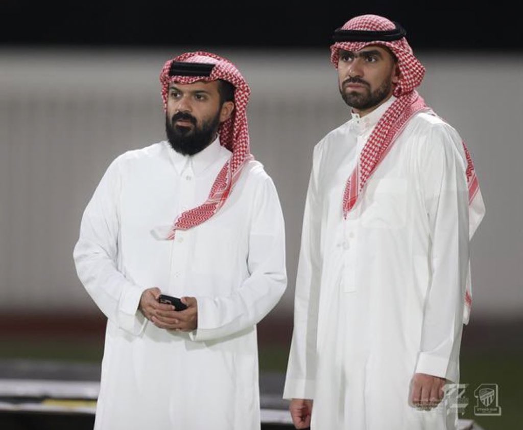 ثلاثه شهور في صيف كامل نحذر :-

• بديل البيشي
• بديل العبود
• بديل حجازي 
• تغيير حمدالله 
• تغيير روما
• تغيير ايغور

ليس كرهاً فيهم ولكن مواكبة لصعوبة المرحلة 

بس مراهقين الادارة يبون يكرمون البعض 
في كاس العالم و تجاهلوا مصلحة النادي 

الباب الصغير مطلبنا اذا انتم رجال