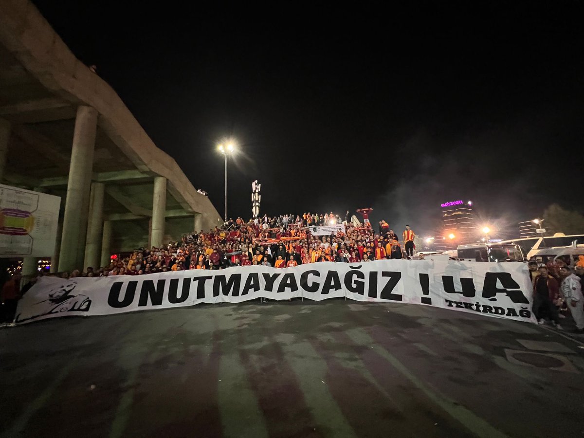 uAYurtici's tweet photo. Anılarınla yaşayacaksın, 
Daima kalbimizdesin #CenkSerim 

#uAYurtiçi https://t.co/BBkFGYCOJZ
