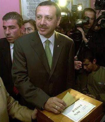 Karanlıktan Aydınlığa Uzanan 21. yıl

Ak Partimizin 21. Yılı hayırlı uğurlu olsun .🇹🇷🇹🇷

#Akparti#21.yıl
<a href="/RTErdogan/">Recep Tayyip Erdoğan</a>