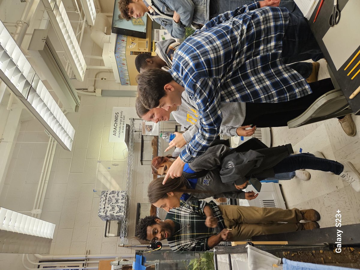 mtregs's tweet photo. Today Middletown High School agriscience students attending the Natjonal FFA Convention &amp; Expo had the opportunity to tour @PurdueAg ! Their agriculture program is ranked THIRD in the nation making this a great experience! @AppoSchools @MiddletownHigh @PurdueInsects @NationalFFA https://t.co/iRlz0rCpgJ