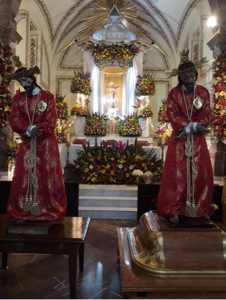 RocioAtilano3's tweet photo. #LaFiestaMasGrandeDe MiTierra, es la de el 15 de Enero dónde se festeja a nuestro Padre Jesús todo el mes de Enero. https://t.co/qAfIX4UFZ6