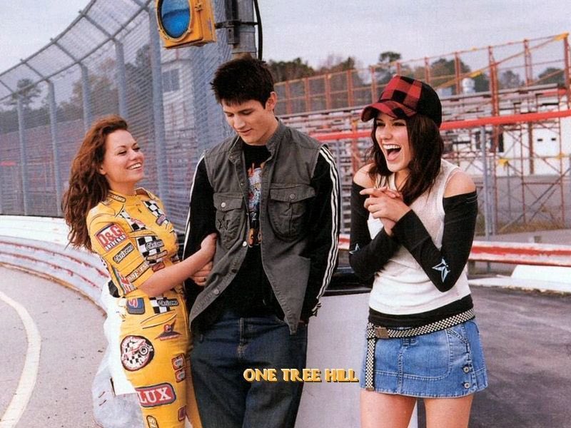OTHdiary's tweet photo. One Tree Hill, circa season two. https://t.co/dJJwUpXie6