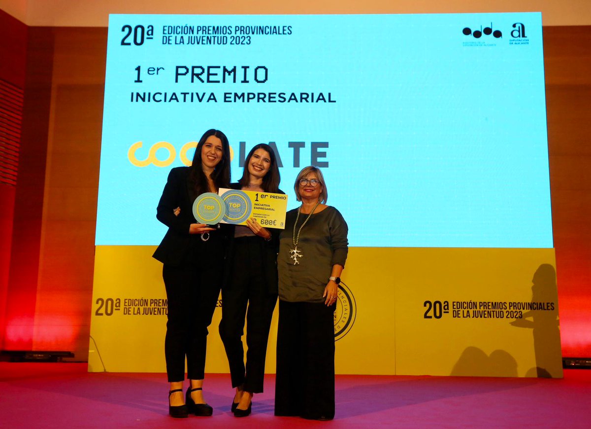 dipuAlicante's tweet photo. Talento, ingenio y creatividad se dan cita en el @ADDAalicante en los Premios Provinciales de la Juventud #TopCreation de @dipuAlicante. @LoretoSerranoP destaca la calidad de las propuestas y anima a los jóvenes a seguir trabajando para conseguir sus sueños y objetivos. https://t.co/hTAx85IiF2