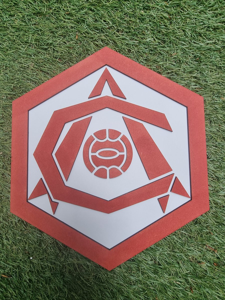 sliney66's tweet photo. ⚠️ 🚨 COMPETITION TIME 🚨 ⚠️  WIN ANY WALL BADGE OR CLOCK OF YOUR CHOICE IF WE GET 3 POINTS V NEWCASTLE. FULL RANGE AVAILIABLE AT https://t.co/i6SqWXCBw2 
To enter like, follow and retweet.
#Arsenal #clockend #Gunners #NEWARS #GoonerFamily #gooners @Arsenal #COYG https://t.co/qanvrHKXDy