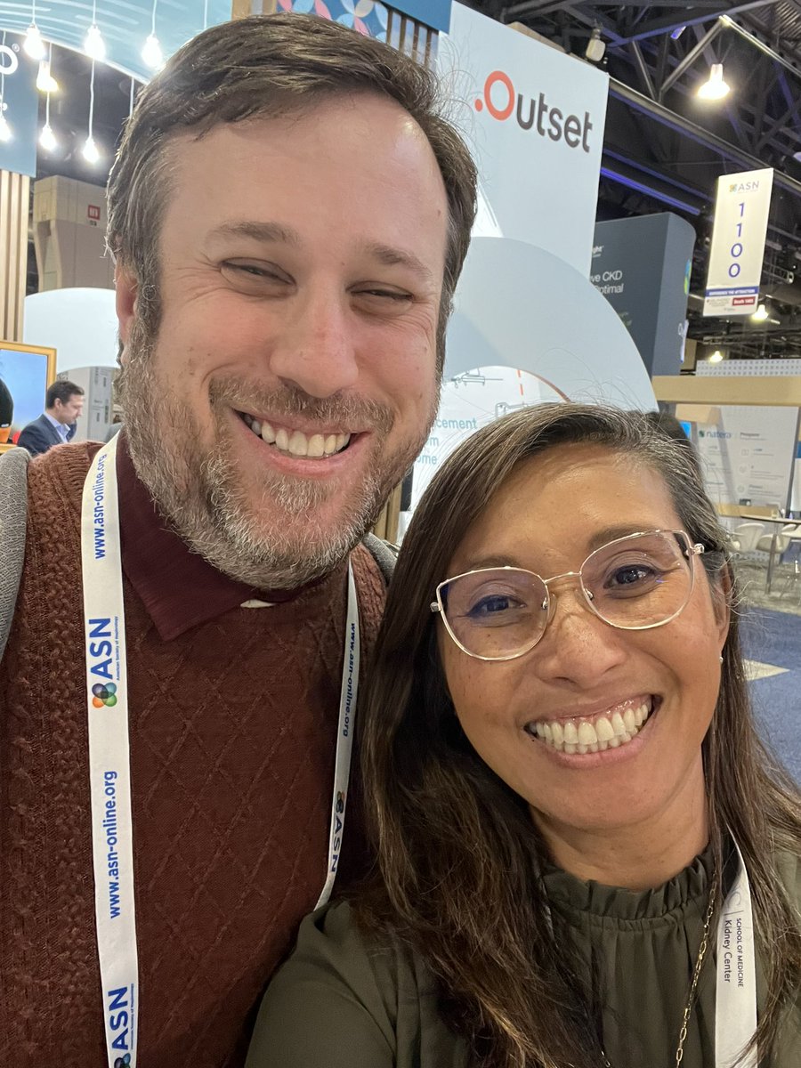 jvantenor's tweet photo. Aside from the wonderful state-of-the-art scientific content, I love seeing my kidney folks, especially since we are now located all over the country! 

Thanks for meeting me for drinks @KidneyBea_n https://t.co/OVxLm4Niun