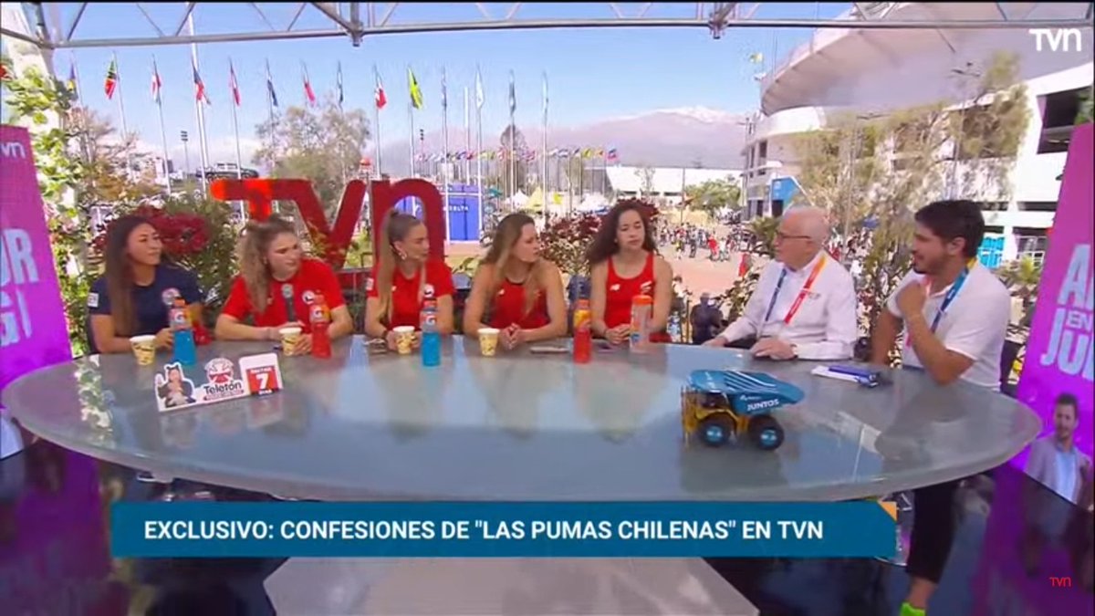 eventiachile's tweet photo. ¡Tremendas! Isidora Jiménez🤎 Martina Weil🤎 Anahís Hernández🤎 y María Ignacia Montt🤎 Profesionales, ganadoras y ponderadas en sus declaraciones a Pedro Carcuro y Gino Costa en TVN👏🇨🇱👏🇨🇱👏🇨🇱👏🇨🇱 Ojalá estén en los JJOO París 2024💪💪💪💪 https://t.co/JZvtSTm0ny