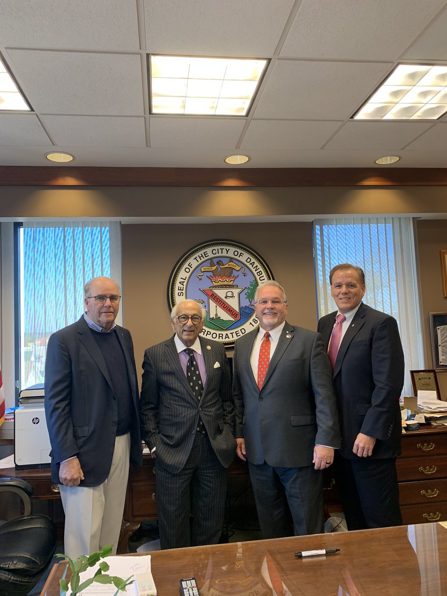 Mayor Dean Esposito tweet media