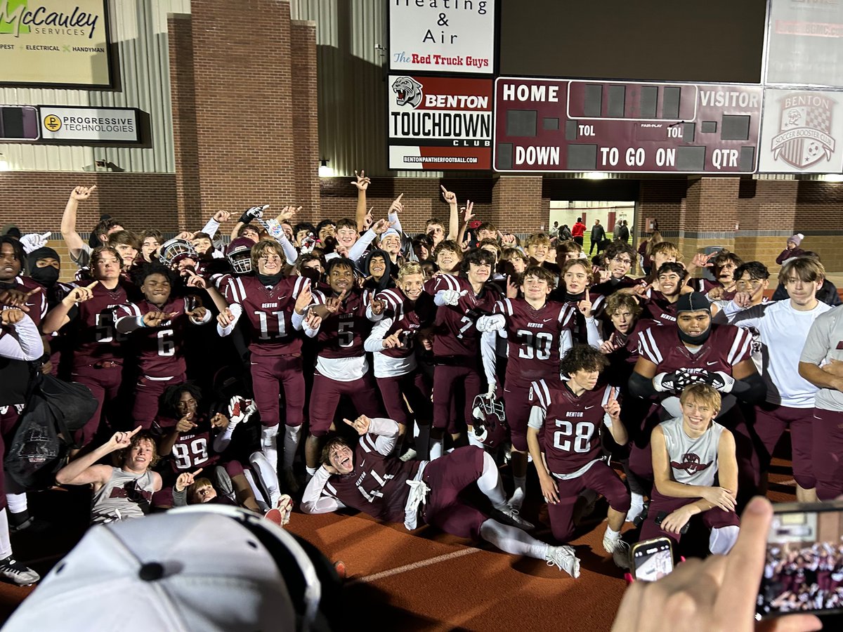 Spectacular  way to end the season! Conference Champs!! Perfect 10-0 season in the books, love this team and a big thank you to all the coaches who guided us to success @G1515Park @SamCowling8 <a href="/kelbymoser/">Kelby Moser</a> <a href="/ChaseCobb2027/">Chase Cobb</a> <a href="/iamConnorBlank/">Connor Blankenship</a> <a href="/ARPrepSports/">Arkansas Prep Sports</a>