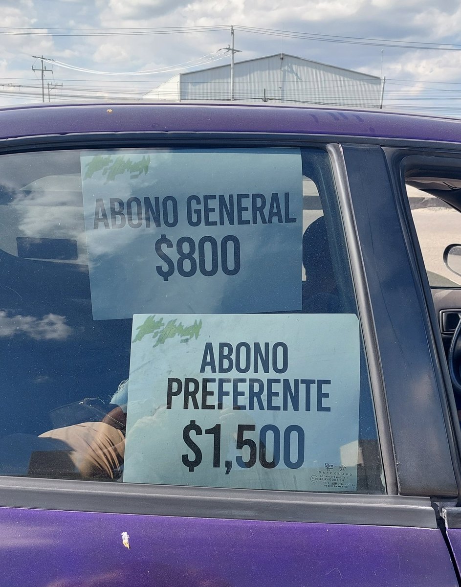 ivn_eme_'s tweet photo. Por si ocupan! 🤣🤣#HH23 #HellandHeaven2023 #cagaderofest #poresotedejaronjorgito https://t.co/eivZJnrwCs