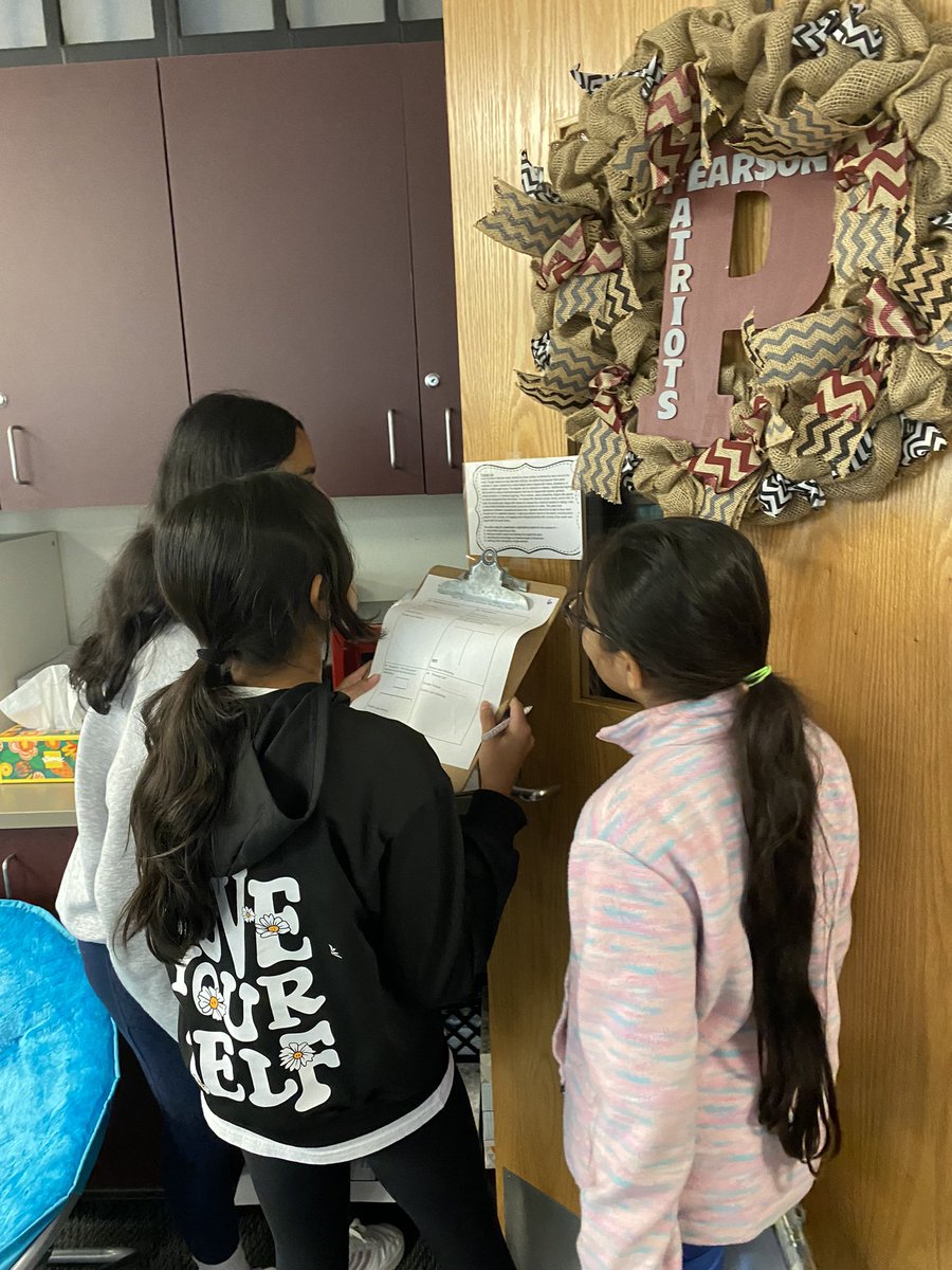 Stephanie Davilla-Cummings (@msdavilla) on Twitter photo Fun times in 6th grade ILA today with text structure gallery walk. <a href="/FISD_PearsonMS/">Pearson Middle School</a> Fun times in 6th grade ILA today with text structure gallery walk. <a href="/FISD_PearsonMS/">Pearson Middle School</a>