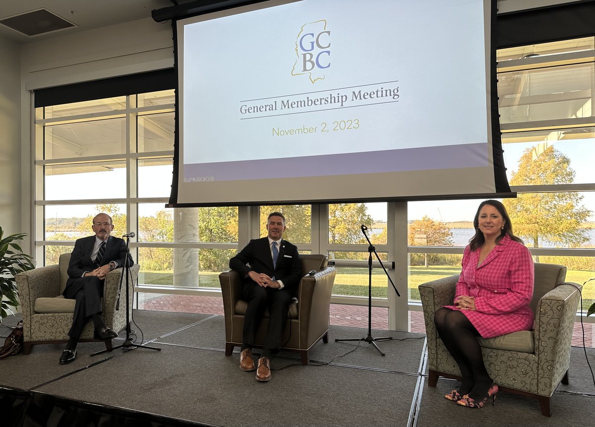 jacksoncedf's tweet photo. This week, during a presentation to the Gulf Coast Business Council, JCEDF highlighted how long-term visions and strategic investments result in consistent growth for Jackson County, the most industrialized county in the state! #competitive #connected #capitalintensive https://t.co/wGTNqbPcJS