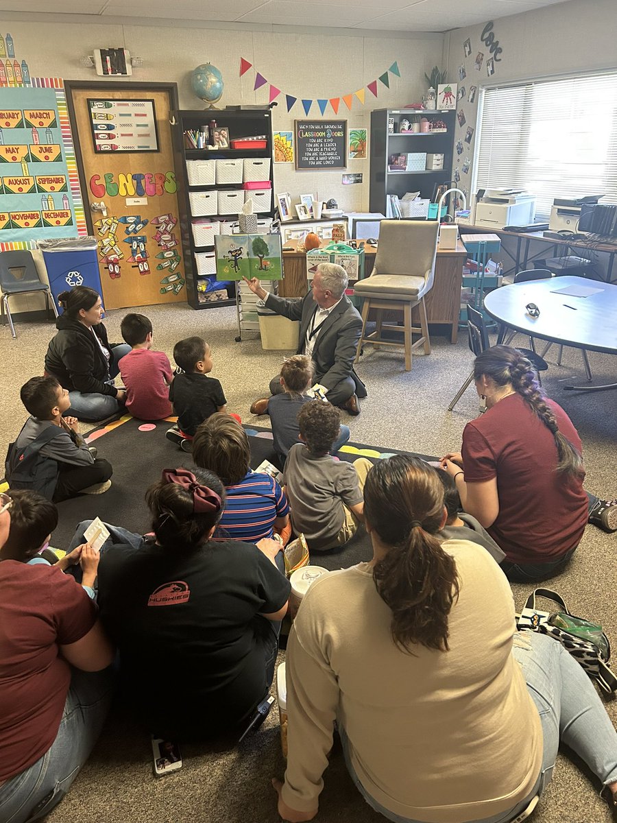 When Ms Johnson at Highland ES told me some of her students loved watching my story time videos I could not wait to come read to them in person. <a href="/mrsperedo/">Jessica Peredo</a> <a href="/visaliausd/">Visalia Unified School District</a>