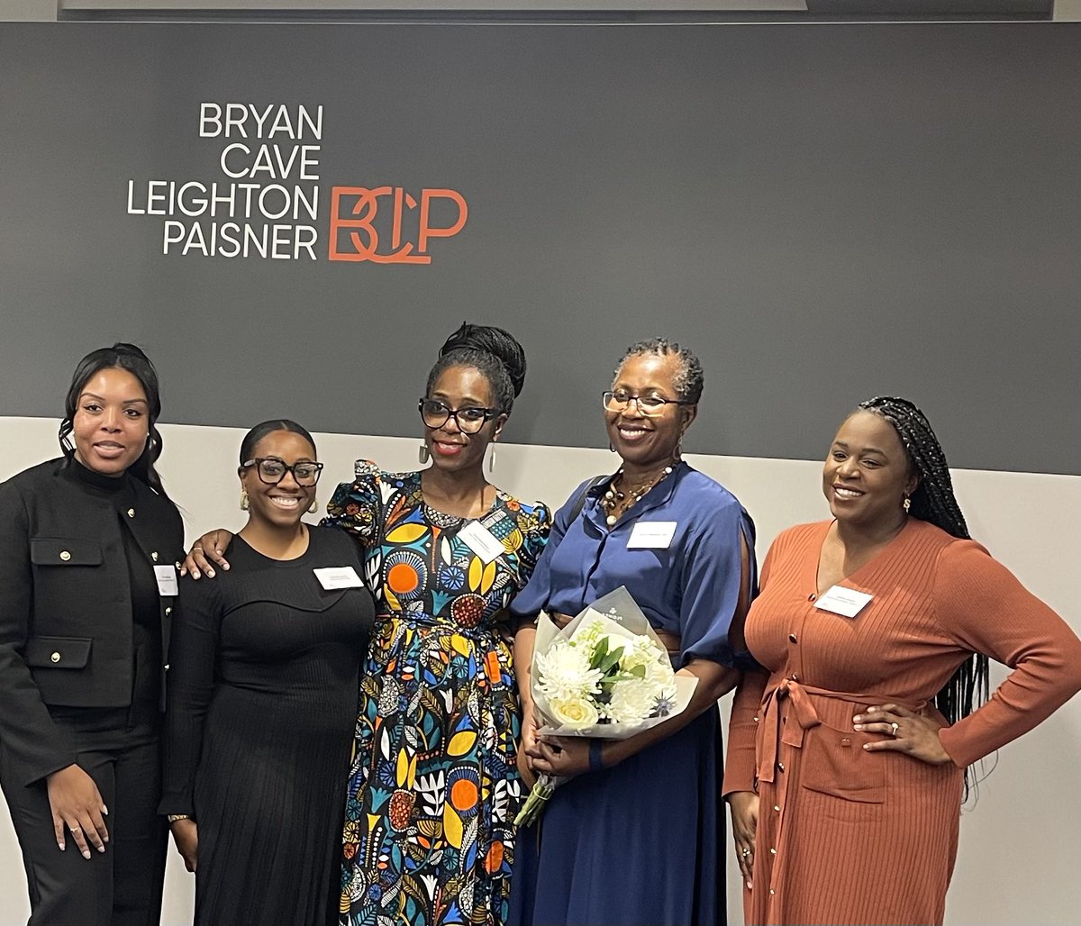 It was an honour to have been invited to attend the inaugural external Bryan Cave Leighton Paisner LLP Black Women In Law Network’s event yesterday evening!

I had a great time hearing from the panel as well as watching the delightful <a href="/MsCarter_13/">Natalie A Carter</a> in action once again! 🫶🏾