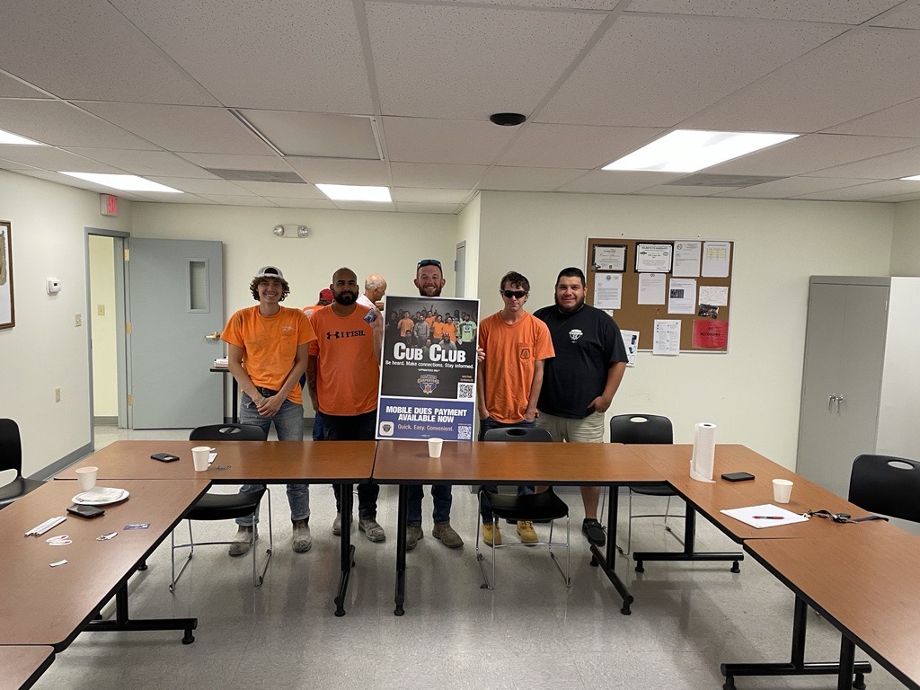 MidAmCarpenters's tweet photo. Cub Clubs are quickly becoming a staple of the Mid-America Carpenters Union! #Local1445, #Local58, and #Local92 recently gathered for comradery and discussed topics like the new incentive program, how to find work, and the ins & outs of the trade. This valuable program helps https://t.co/FbViqy12p2