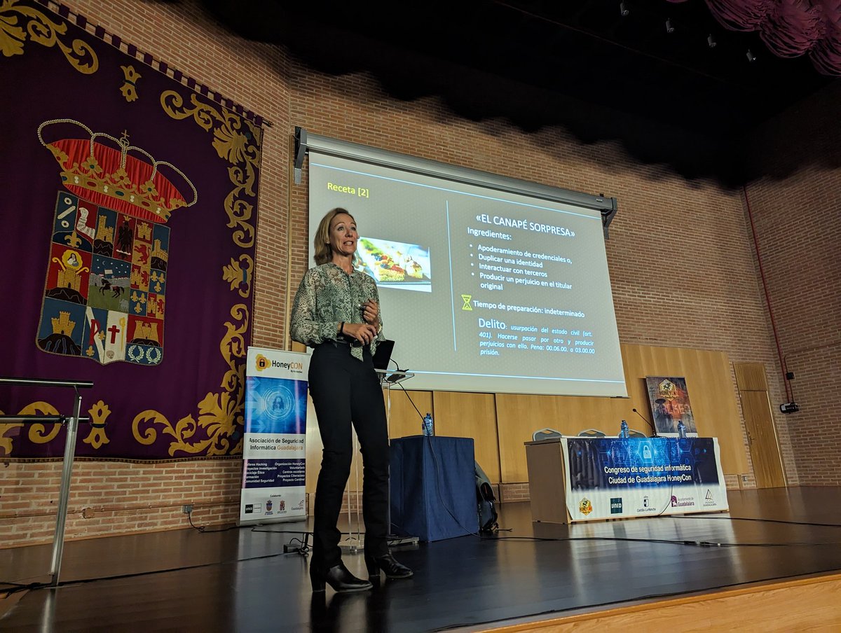 JosepAlbors's tweet photo. Y para finalizar, la gran @Ruth_legal nos explica en #honeysec las recetas de los ciberdelitos que no debemos cometer para evitar comer macarrones en la carcel. De-li-cio-so. https://t.co/VgwtyHMNaJ