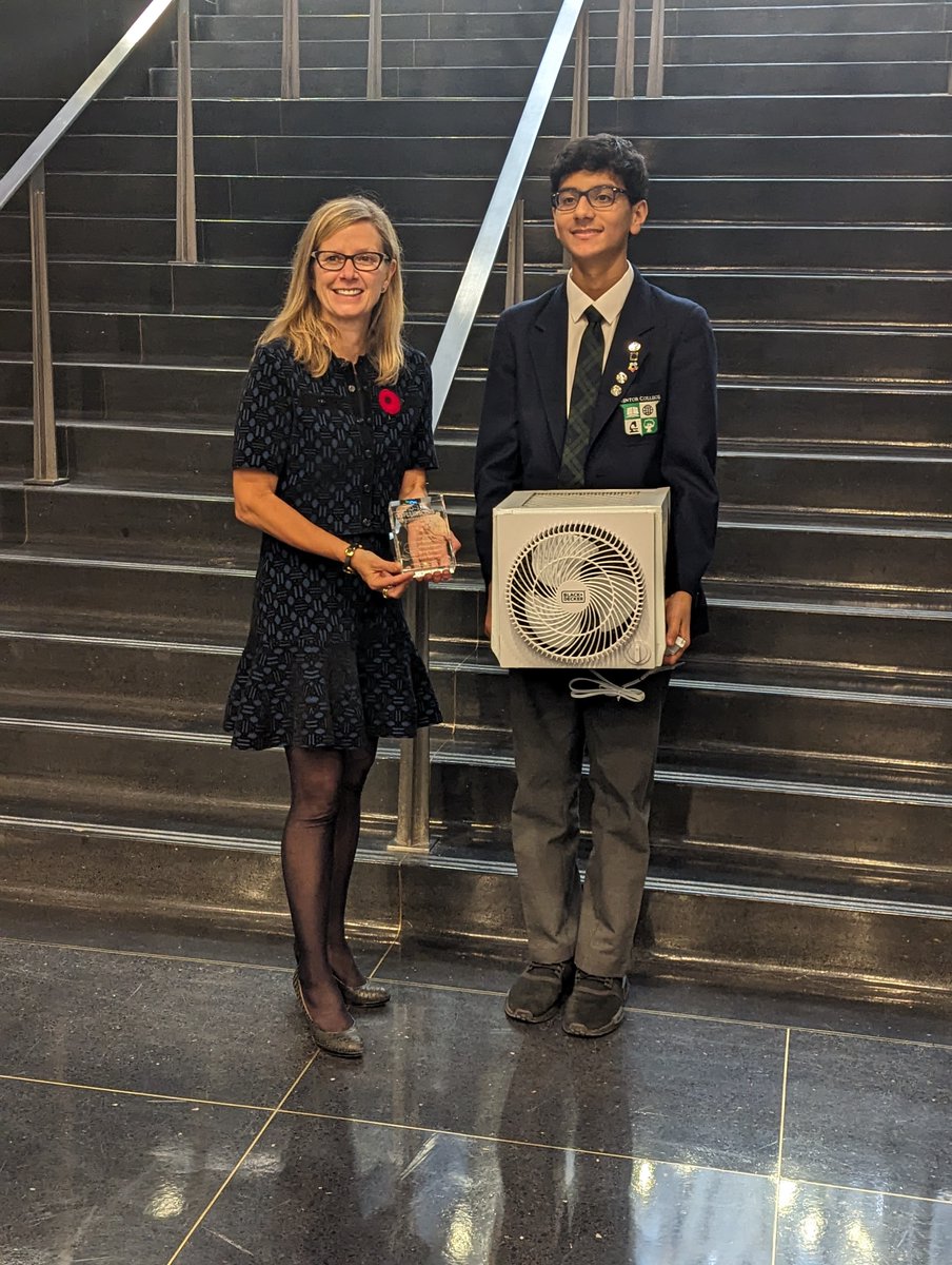 It was an honour to receive the Young Leader COVID-19 Influencers Award @socmed4good from the Acting Mayor of Mississauga @Chris_Fonseca3. I also received a certificate from the office of Mayor @BonnieCrombie. There is now a Mini #CorsiRosenthalbox at Mississauga City Hall!