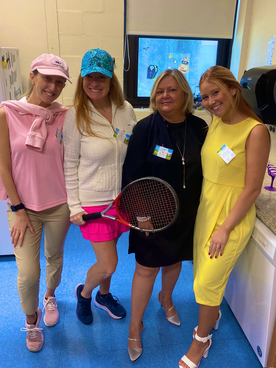 ACEingitwithV's tweet photo. The ACE 1 Country Club Gals ! ππΎβ³οΈποΈββοΈπ @MissFerone @Ms_EByrnes @BethpageUFSD #WeAreBethpage #acingit #halloween2023 https://t.co/6NeCndWCY6