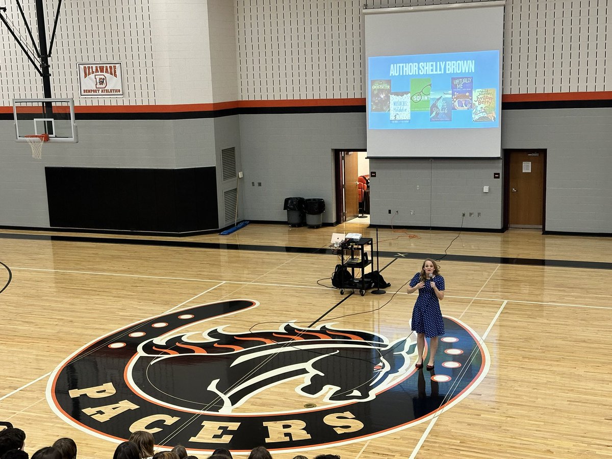 MissJTeaches_'s tweet photo. We love author visits at @DempseyMS! The great @SBrownwriter shared with us today how 20 minutes of reading a day can change your life! 

@DempseyLmc @DCS_Pacers https://t.co/5f9R8v6qqc