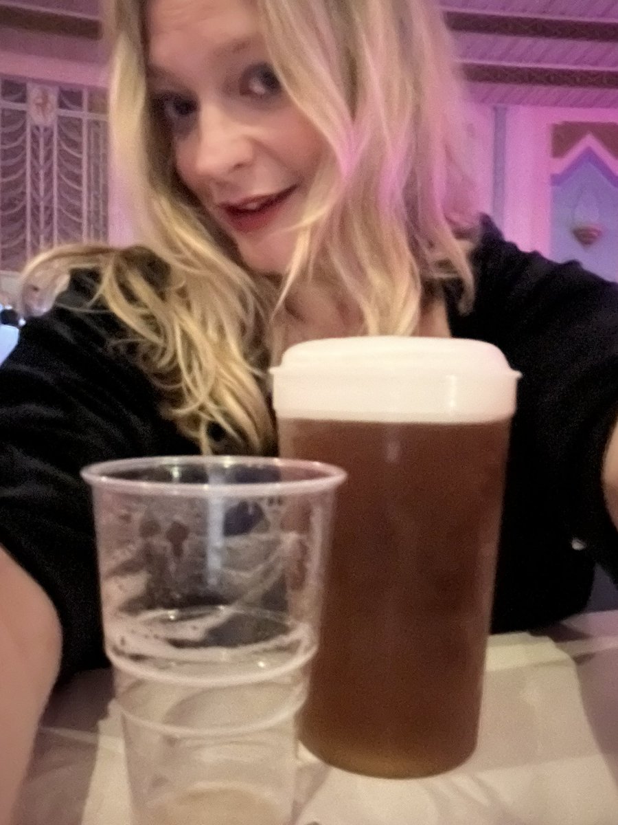 ‘Excuse me miss, there seems to be a mistake. I believe I ordered the large beer. Hello?!’
2 pint cups for the win, I am off duty! #ThereSheGoes