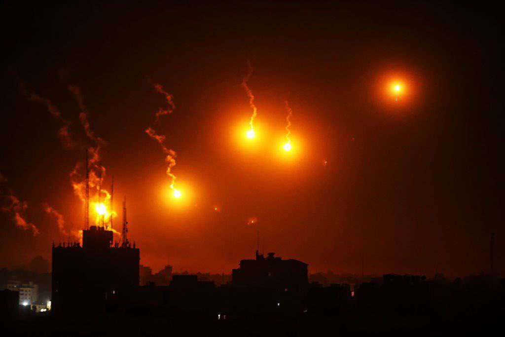 Timesofgaza's tweet photo. Gaza’s death toll approaches 10,000 as lsrael intensifies its bombing. https://t.co/rsou1cqzUn