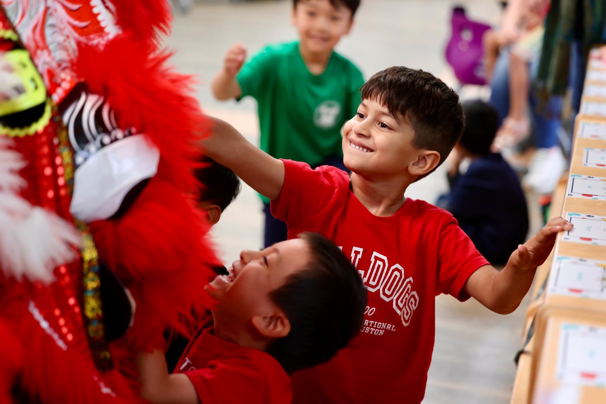 BISHouston's tweet image. Enjoying a learning experience like no other!
As part of their IPC unit, “let’s celebrate’ Year 1 are learning about the spectacular Lunar New Year celebrations. Our #naeachievers are living their learning. Many thanks to our #worldclass parent community! #BISHouston