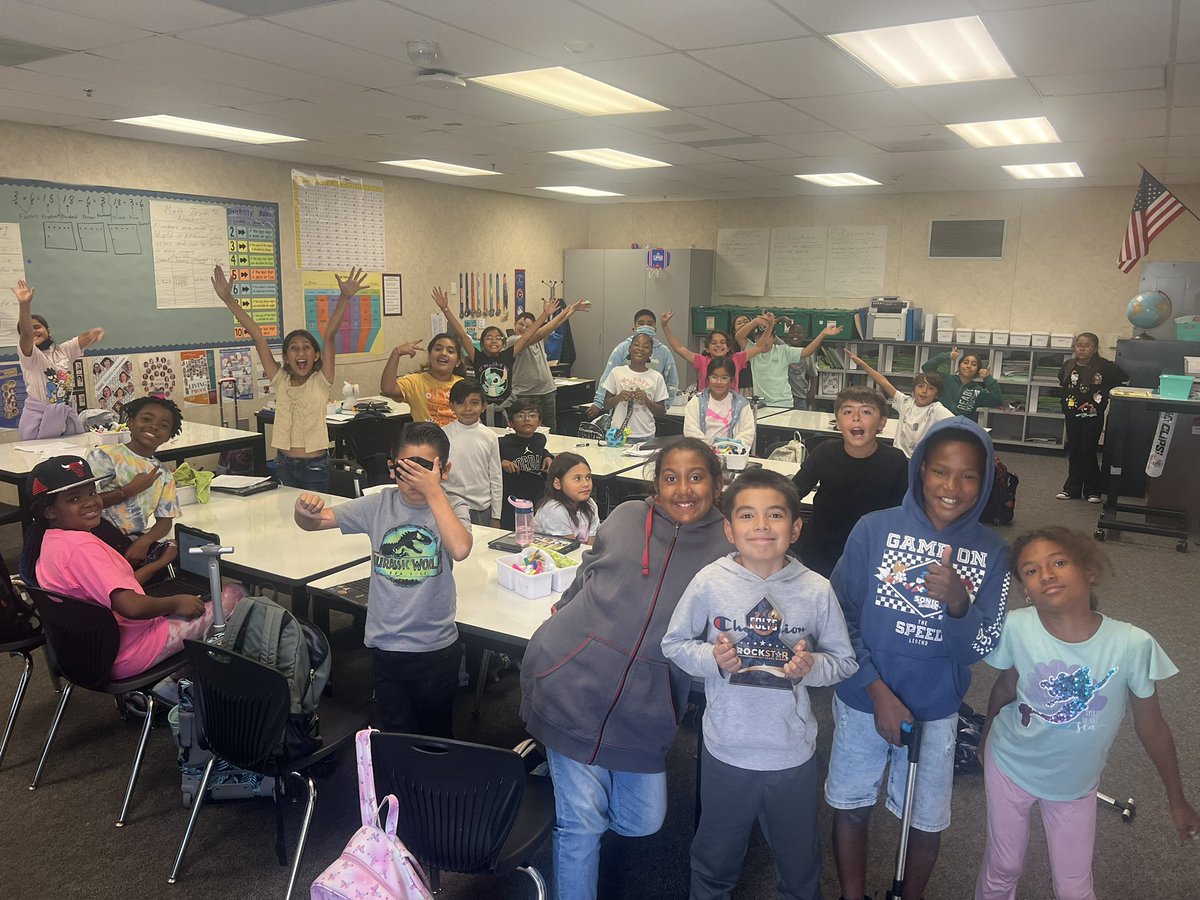Congratulations to Mr. Alfonso’s 4th grade class on winning the Attendance Rockstar Award for having the best attendance at the grade level for October! #attendancematters #BeEpicColts #coltpride #TCEpicAdventure @valverdeusd