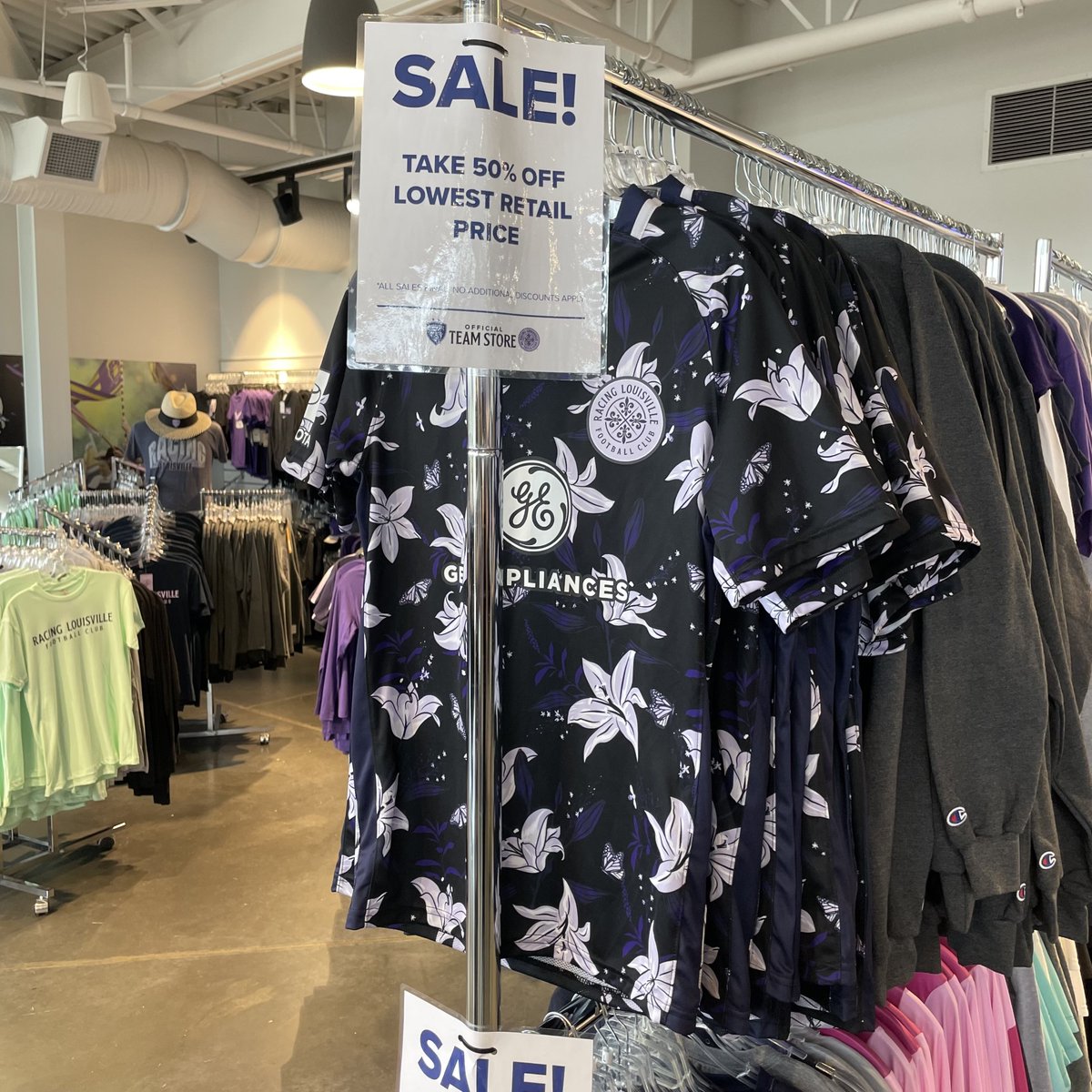 Team Store tweet media