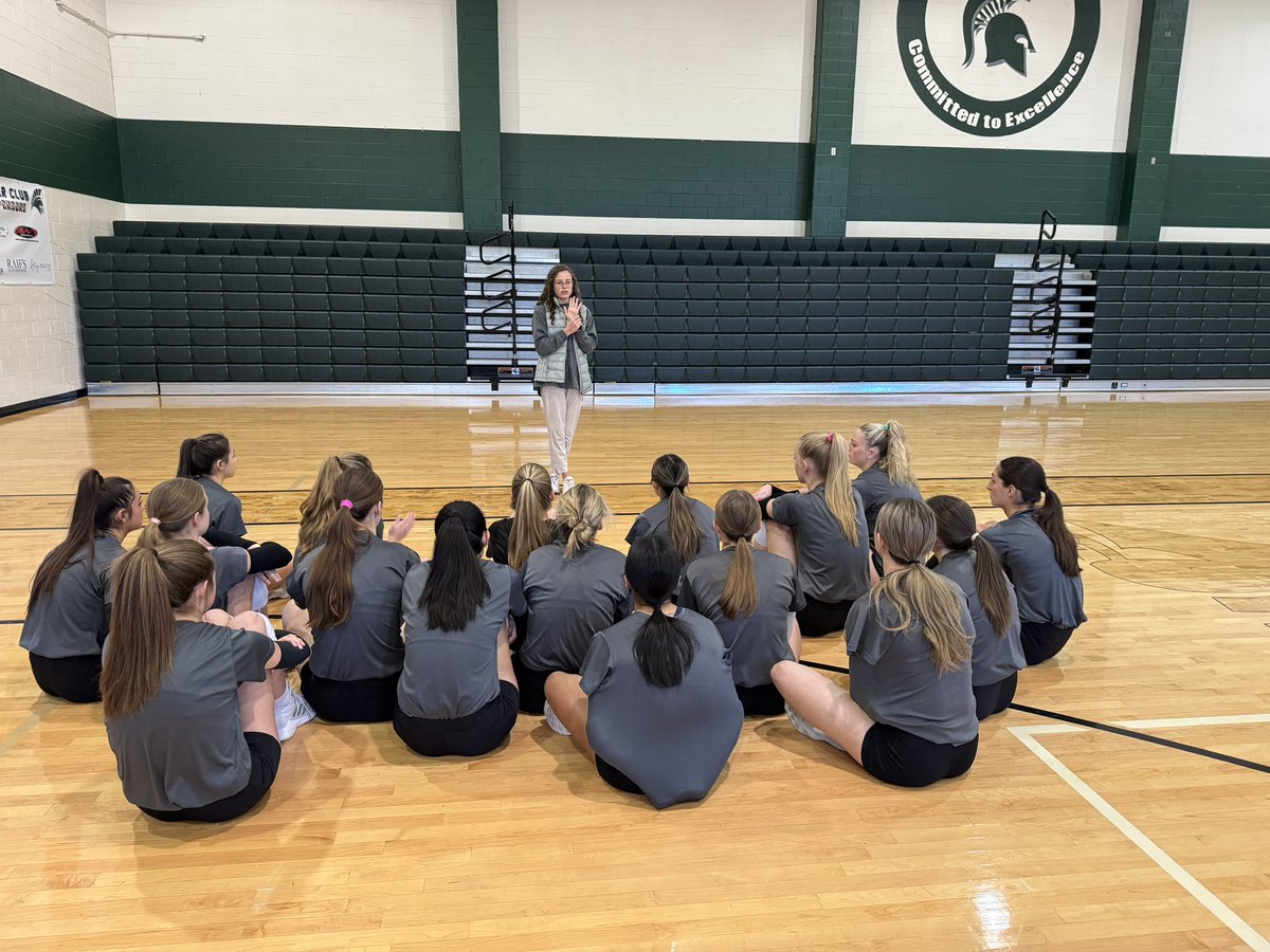 StratfordVball's tweet photo. Thanks to @MereSorensenRD for her tips for our pre-game meal today, we’re fueled &amp; ready to compete! https://t.co/kEdJVCvgRU