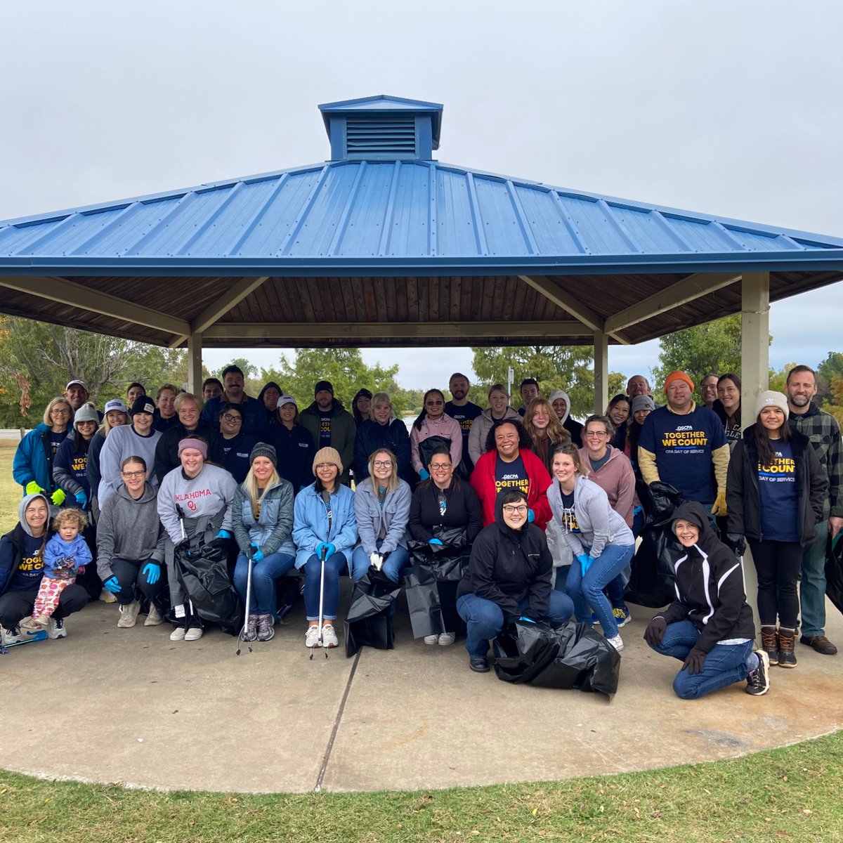 OklahomaCPAs's tweet photo. Thank you to the 145 OSCPA members who joined us last Friday to give back to our community. From accounting students to entire firms, our members took the time to show the world that together, we count. #OklahomaCPAs https://t.co/KR1C84x2u7