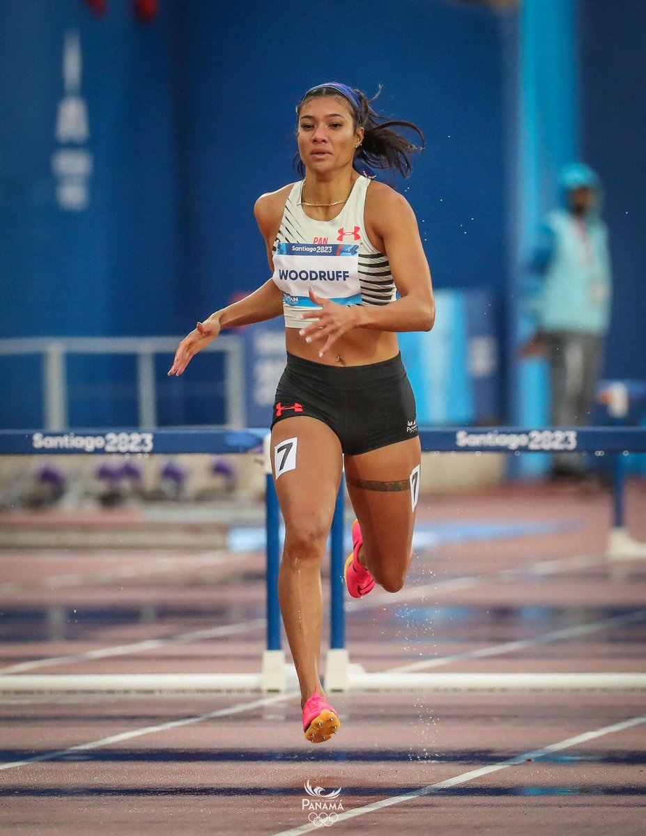 Oro para Panamá 🇵🇦🇵🇦🇵🇦🇵🇦🇵🇦🇵🇦🇵🇦🇵🇦🇵🇦🇵🇦🇵🇦🇵🇦🇵🇦!

Gianna Woodruff gana la medalla de oro 🥇 en los 400 metros con vallas en los Juegos Panamericanos Santiago 2023👏🏻👏🏻👏🏻👏🏻👏🏻👏🏻👏🏻👏🏻

Segundo oro de Panamá en estos Panamericanos

#Santiago2023