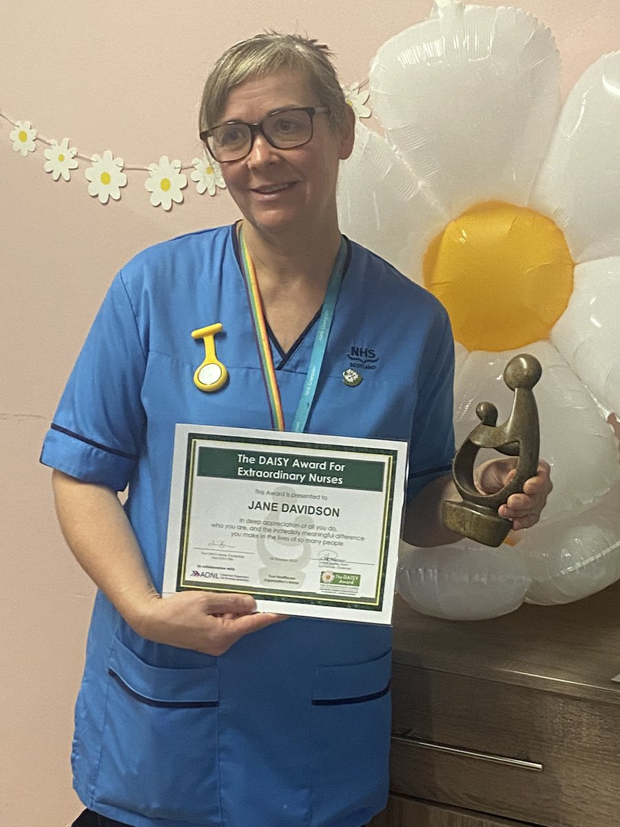Such a special moment presenting a Daisy Award to a nurse that has truly made a difference and touched the heart of a family. Congrats Jane Davidson, keep being you! @SOARS_WGH @fimitchelhill @NHSGrampian @junebrown116