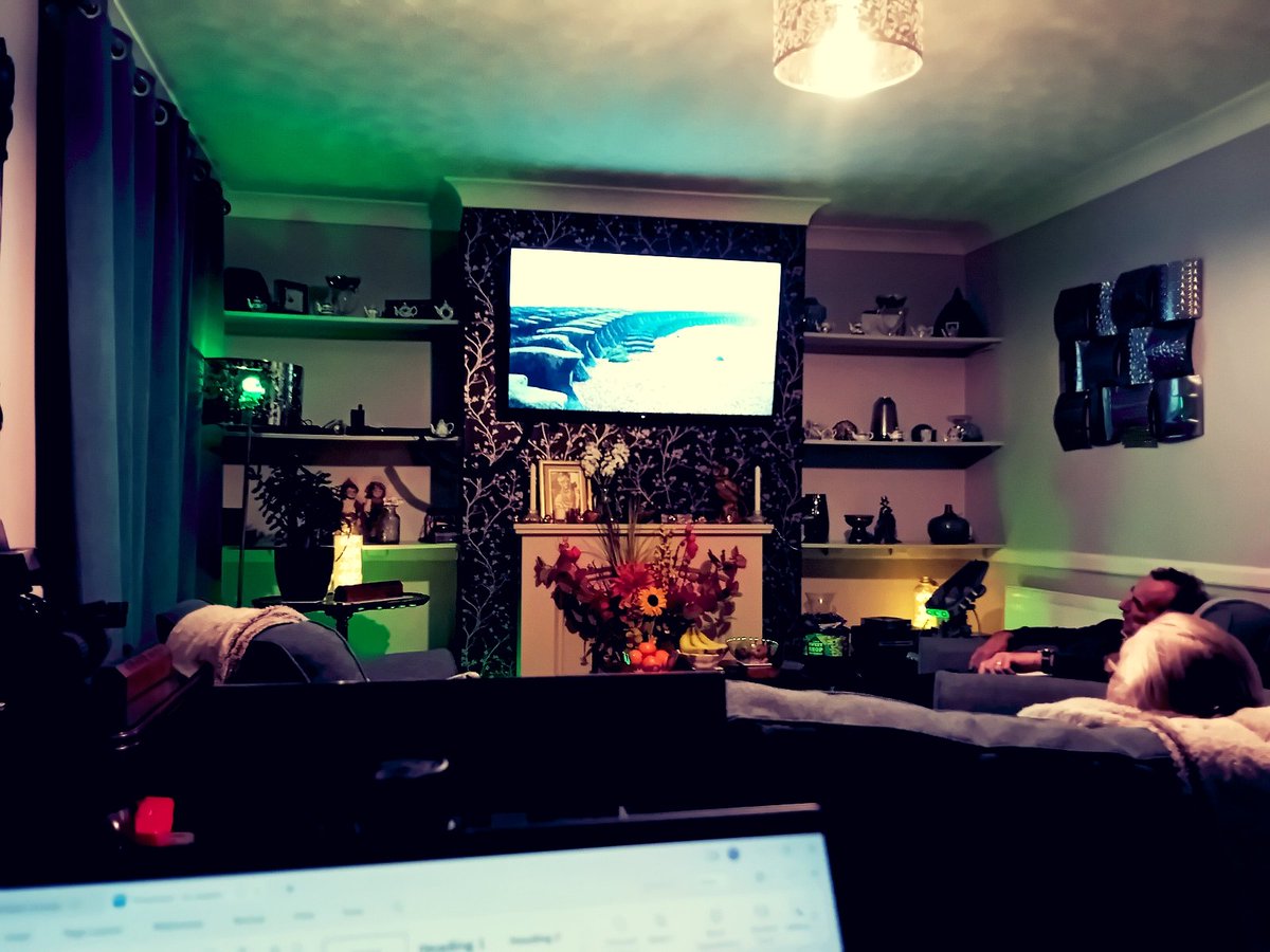 Sarah-Jayne Farrer tweet media