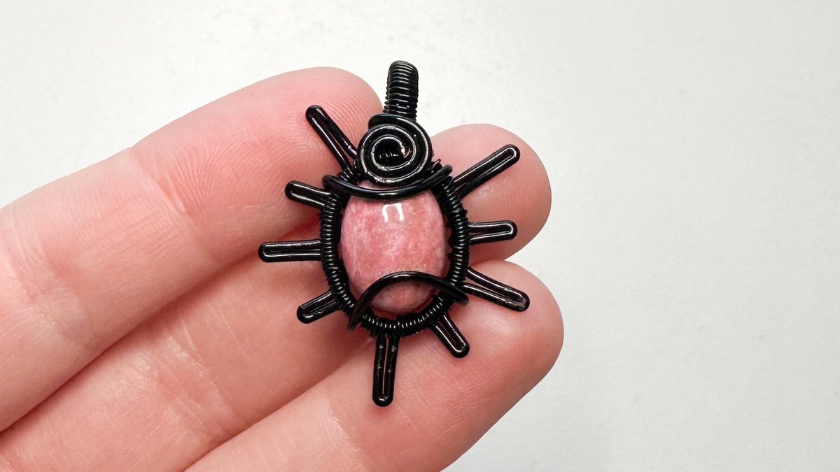mildhippie's tweet photo. I love these sun pendants for tonight’s collection especially the selenite bc I rarely get to work with it 🤩

make sure your alarm is set for 8pm eastern time! https://t.co/NsFl0VDElx
