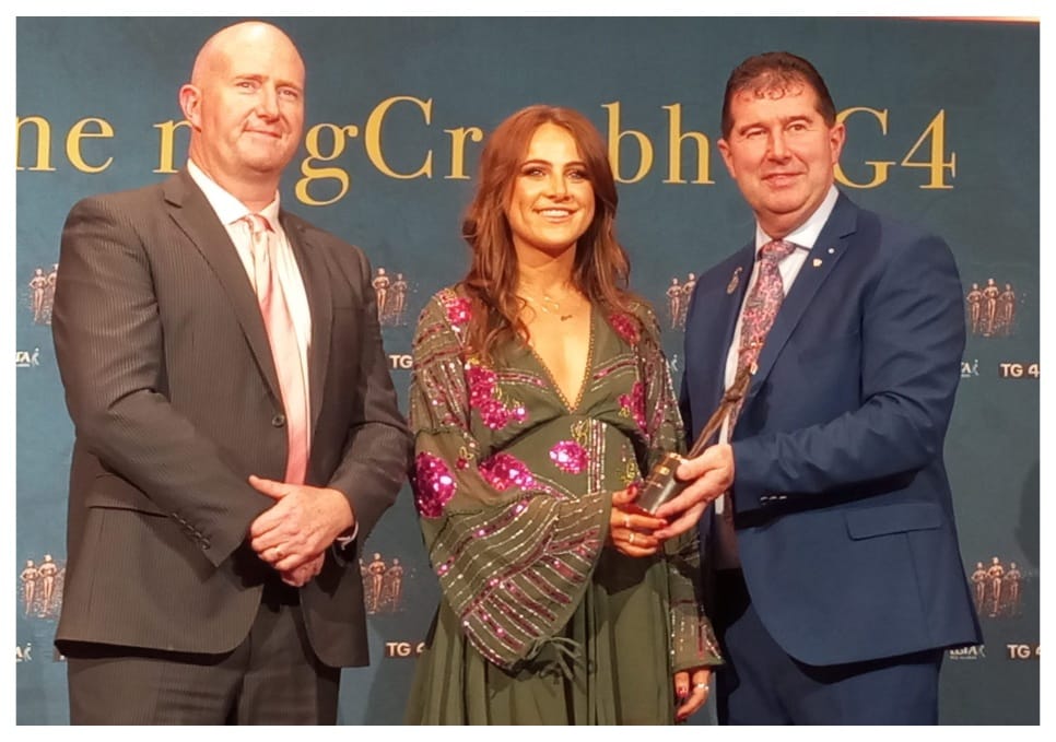 MonageaLGFC's tweet photo. Congratulations to Monagea's Yvonne Lee, Grace Lee, Deborah Murphy &amp; Karen O’Leary who were each presented with their TG4 Junior Football Team of the Championship Awards tonight by LGFA President Micheàl Naughton &amp; Head of Sport at TG4 Rònàn Ò Coisdealbha. Fantastic achievement. https://t.co/hDSGKhnkTx
