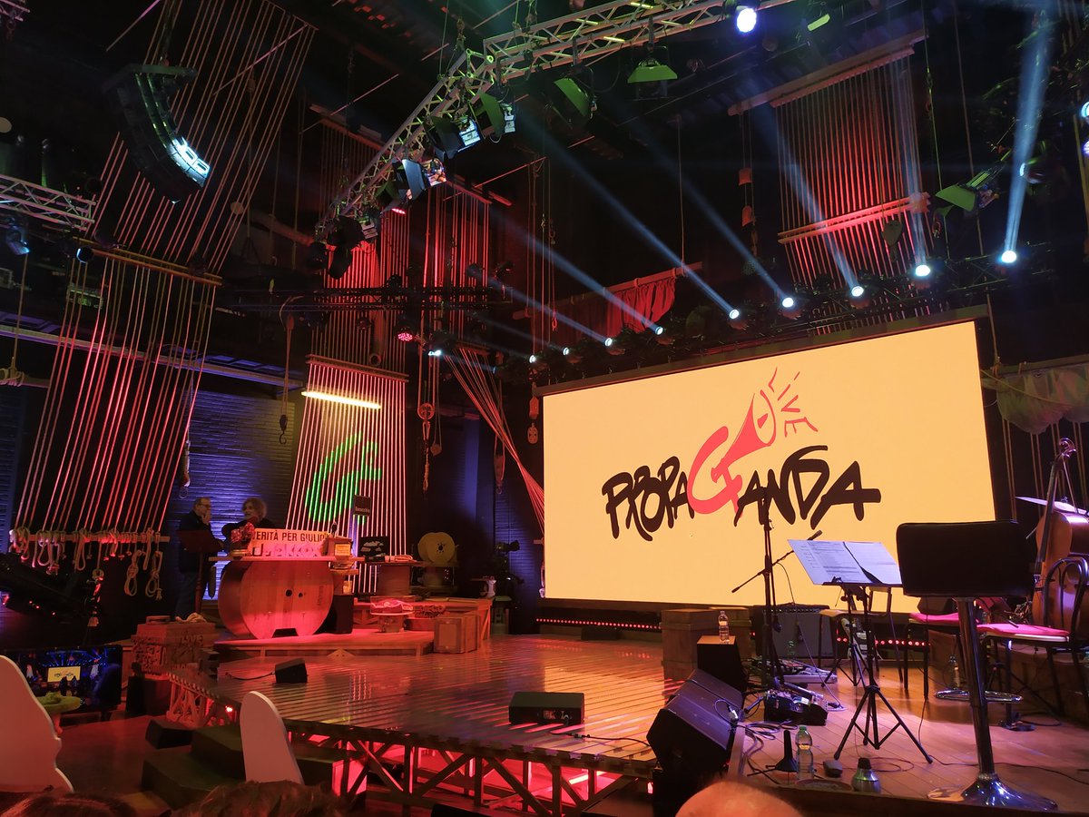 _SetTheControl_'s tweet photo. Here we are, Propaganda Live!!! #propagandalive
@welikeduel @zdizoro @makkox https://t.co/312iO2XYJe