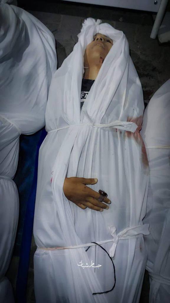 adhamsharkawi's tweet image. واللهِ لم نعد ندري أنبكي عليكم
أم نبكي علينا 💔