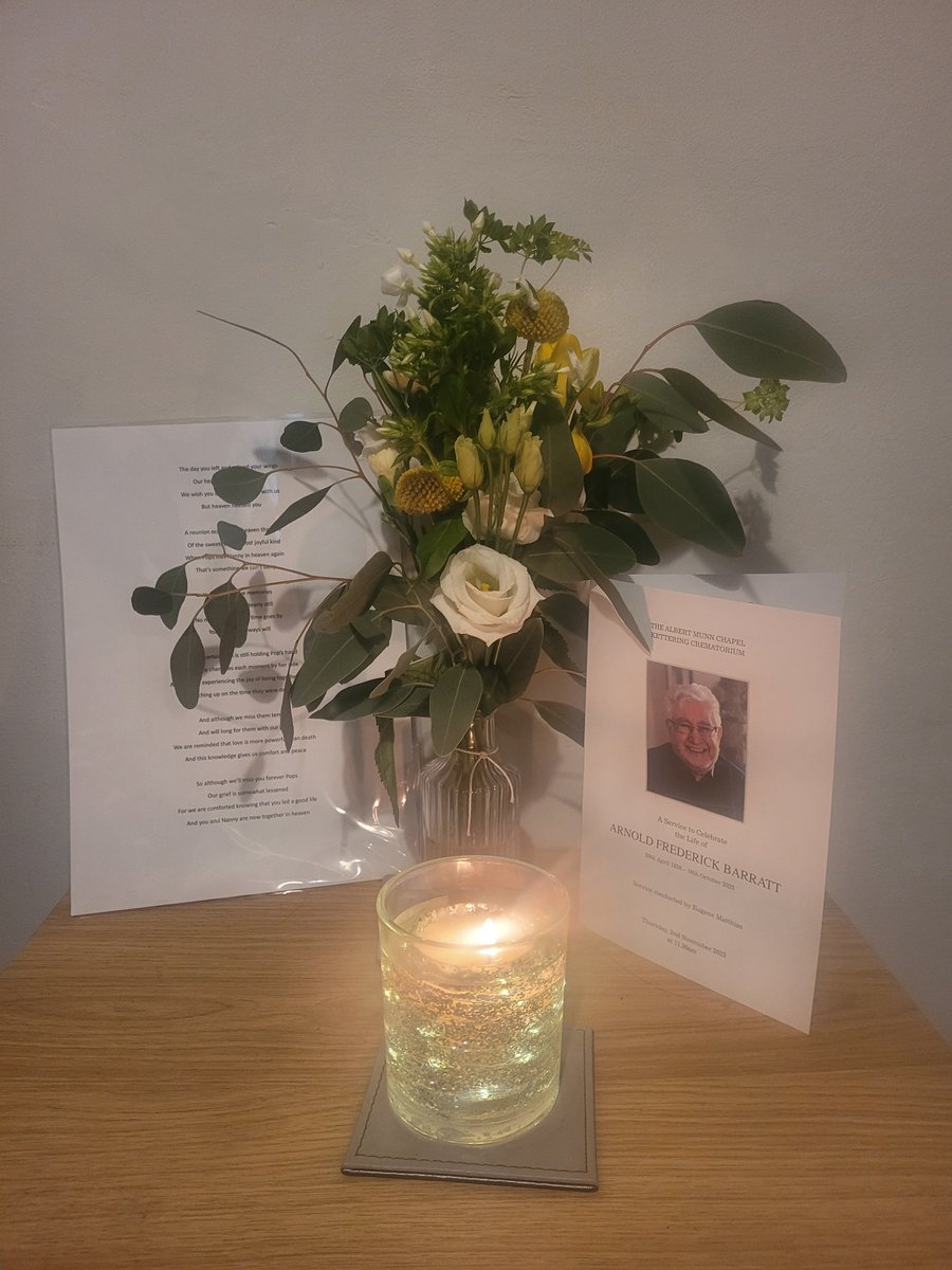 rainbowdrift's tweet photo. @MrsSarahSimons I follow for how open and down to earth you are, the harder week's suck. We said goodbye to my Pops this week and was hardest thing I have dealt with. https://t.co/GUTXpUbKWe