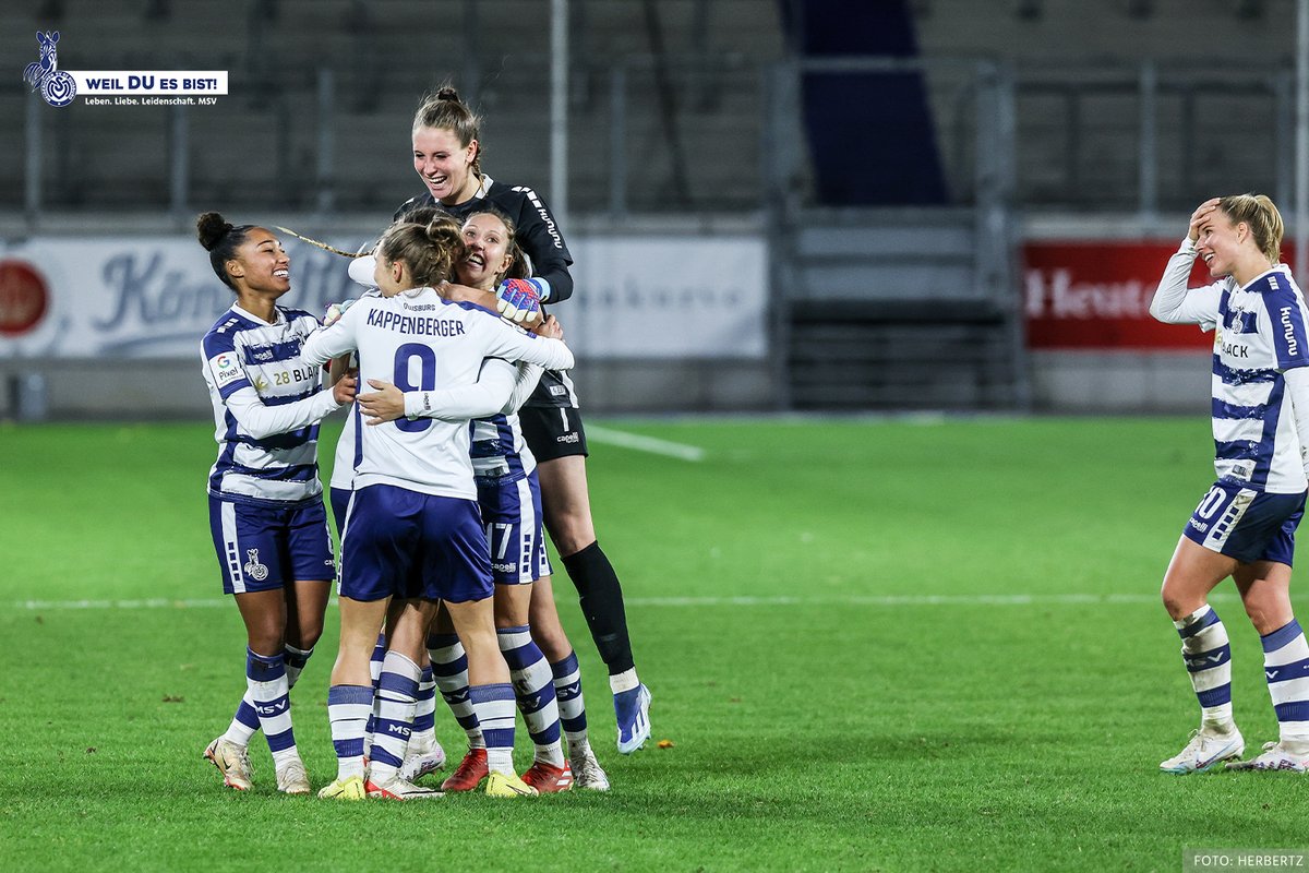 MSVDuisburg's tweet photo. Ein Sonntagsschuss am Freitag?
"Ist ja nicht das erste Mal, sondern das zweite, dritte oder vierte Mal“, sah Coach Thomas #Gerstner nicht nur Glück beim Treffer von Toni #Halverkamps zum 1:1-Ausgleich. Der Spielbericht ⤵️
https://t.co/Ei0hC6d0s2
#WeilDUesBist #MSVRBL #DieLiga https://t.co/cXGzlKrdwg