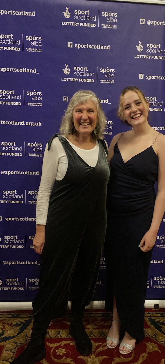 Molly Sands tweet media