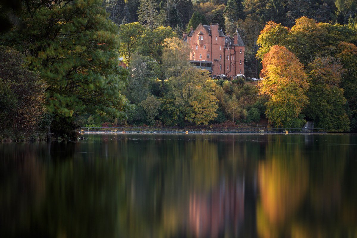 Scottish Castles in Autumn definitely ticks the boxes ✅ @VisitScotland #perthshire