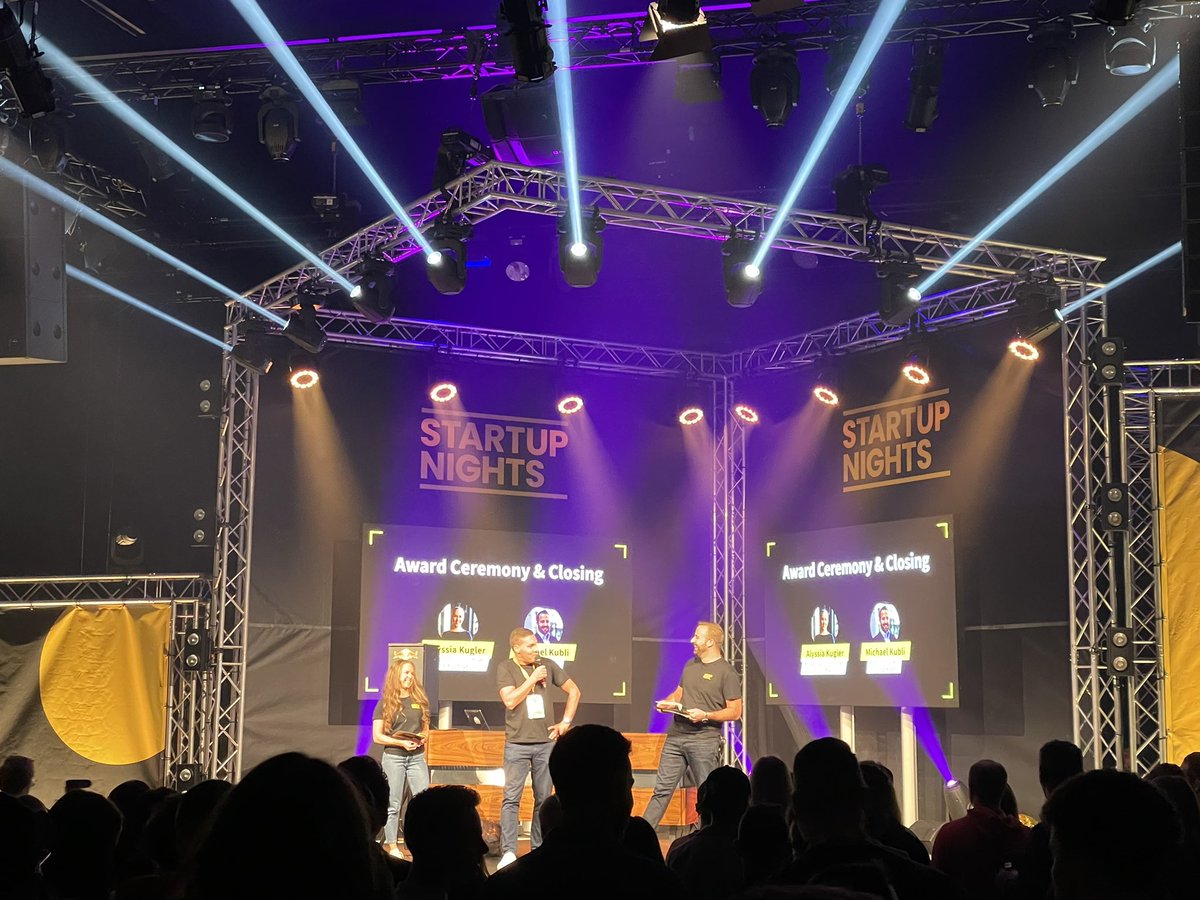 The 3 founders on stage at #StartUpNights in Winterthur <a href="/RaphaelTobler/">Raphael Tobler</a> <a href="/ECWinterthur/">Entrepreneur Club Winterthur</a>