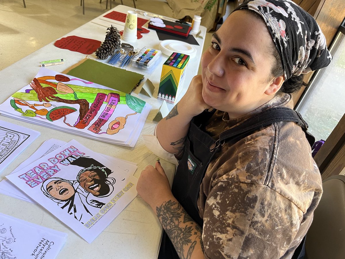 GulfSouth2App's tweet photo. @ProjectSouth Tear. down. every. wall. Let’s build inclusive, connective, welcoming bridges and movements. It’s the only way to make sure there’s a future for all of us. #GulfGathering https://t.co/9Zok5D719m