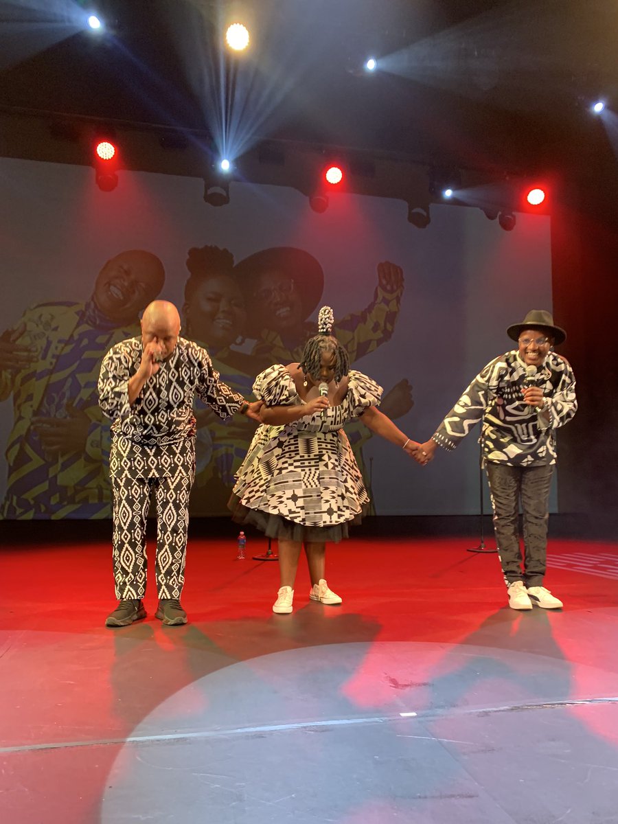 It’s a wrap! With ❤️ from <a href="/TheSoilMusic/">The Soil</a> 
<a href="/PhindoThesoil/">Phindo Ngxanga</a> 
<a href="/Tee_Songstress/">Theo Songstress Matshoba 👑</a> 
<a href="/NtsikaMusic/">#IwriteWhatIdream OUT NOW!!!</a> 

#TheSoilReturnsToTheLyric