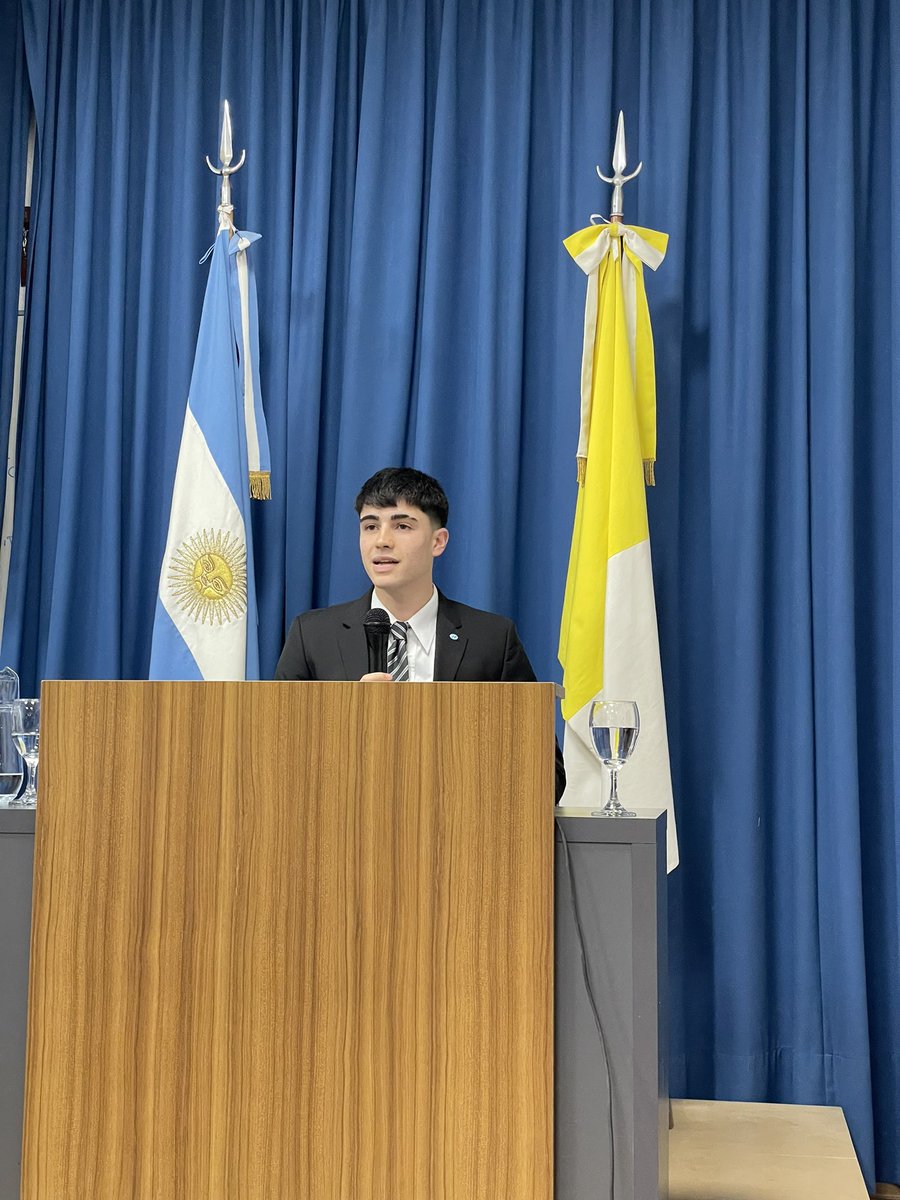 ComunicaciónPolítica tweet media