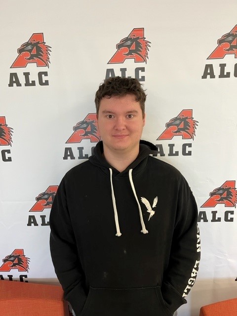 cheryljones1989's tweet photo. Congrats to this week's grads, Brinklee & Ethan. Brinklee will attend the Univ. of Arkansas, where she will major in law or sports broadcasting. Ethan is looking forward to attending trade-school to obtain his auto-mechanic certificate.
@AledoISD
#allinaledo
#esmemc https://t.co/YgcaEsWp2d