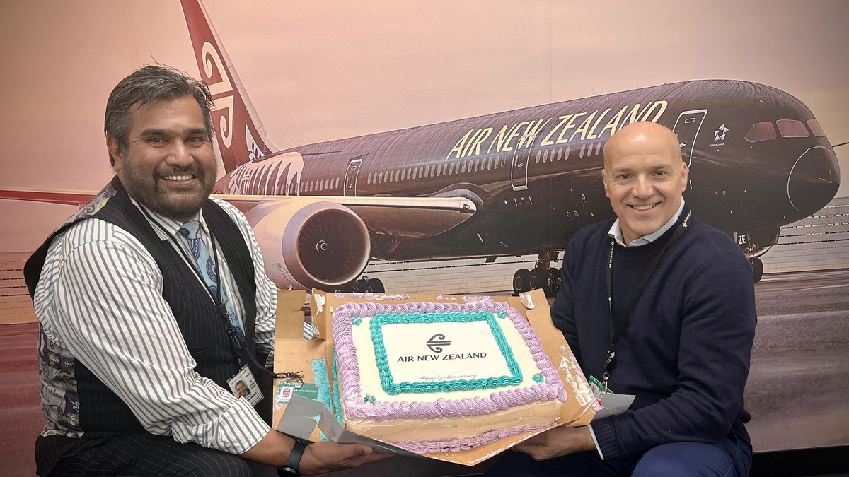 ✈️👏Congratulations Air New Zealand @FlyAirNZ on an Amazing 1st year at Chicago O’Hare @fly2ohare #beingunited United is thrilled to have partnered with you✈️ Here’s to the journey ahead 🦺🇺🇸 🇳🇿@HermesPinedaUA @HendyGeorge @Toddhavel11 @OmarIdris707