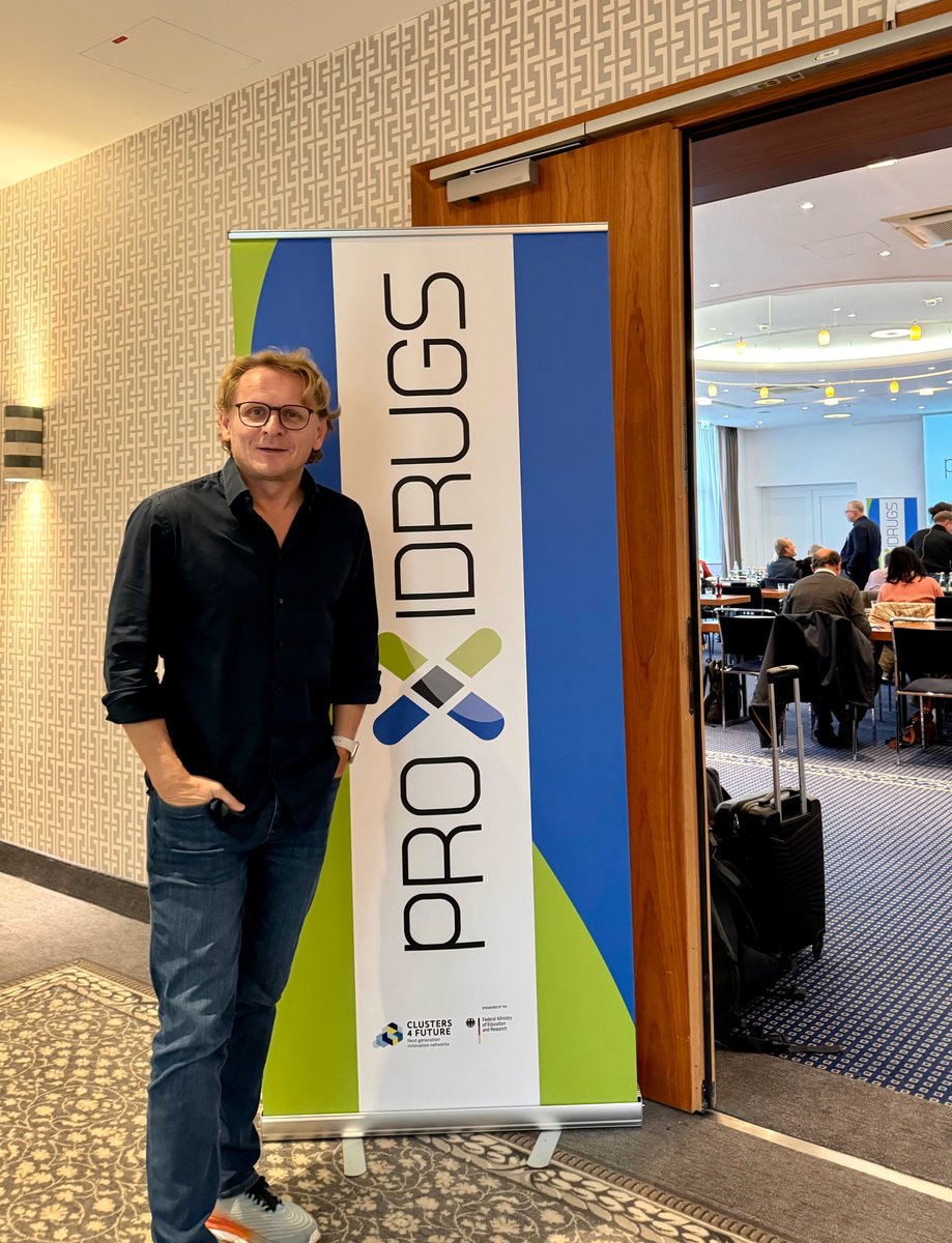 iDikic2's tweet photo. Two days of science filled with future plans for @PROXIDRUGS. The highlight was a morning run with so many members. Look forward to the next retreat.

@IBC2 @goetheuni @RMU_EMTHERA 
#Science #TPD #molecularglues #ubiquitin #ligases https://t.co/m8cuoRt0DB