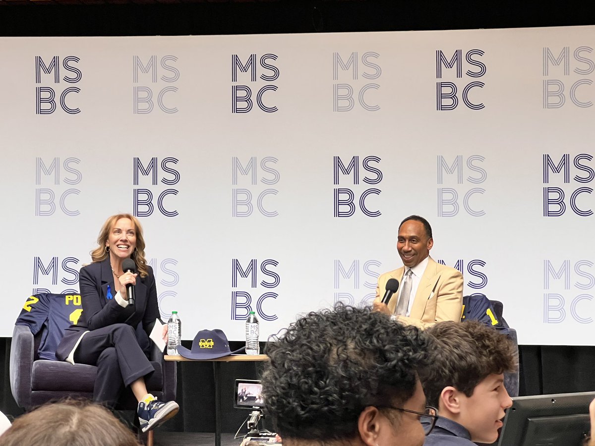 b_mcqueary6's tweet photo. I had an amazing time today at the Michigan Sports Business Conference!  @tracywolfson did a great job hosting, and it was wonderful experience that was filled with networking as well as gaining knowledge from my idol @stephenasmith https://t.co/34vLawqmNI
